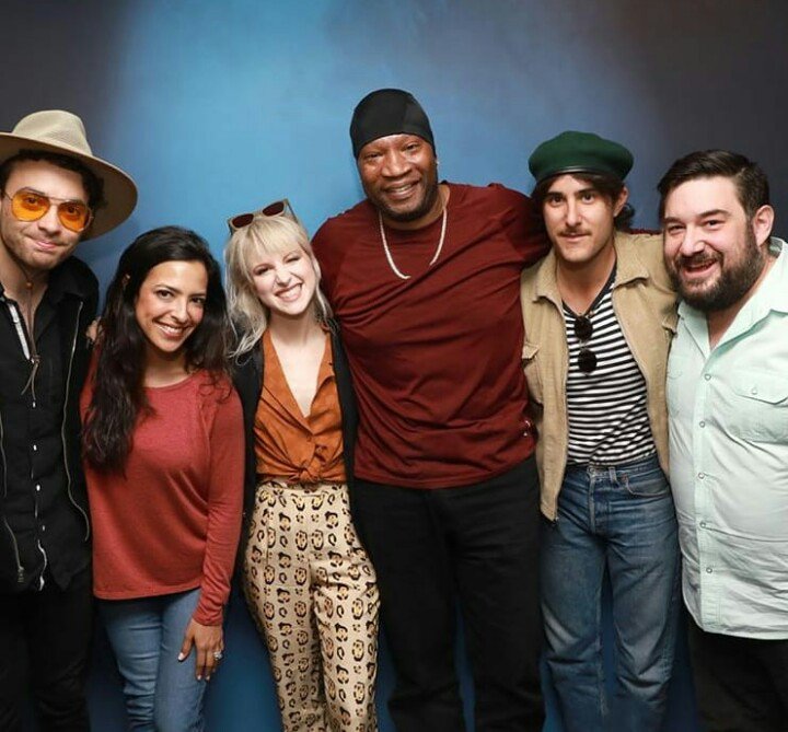 hechosparamore's tweet photo. New pics 📸 of paramore during a morning visit to @siriusxmvolume in NYC. https://t.co/FJoq8oUwzA