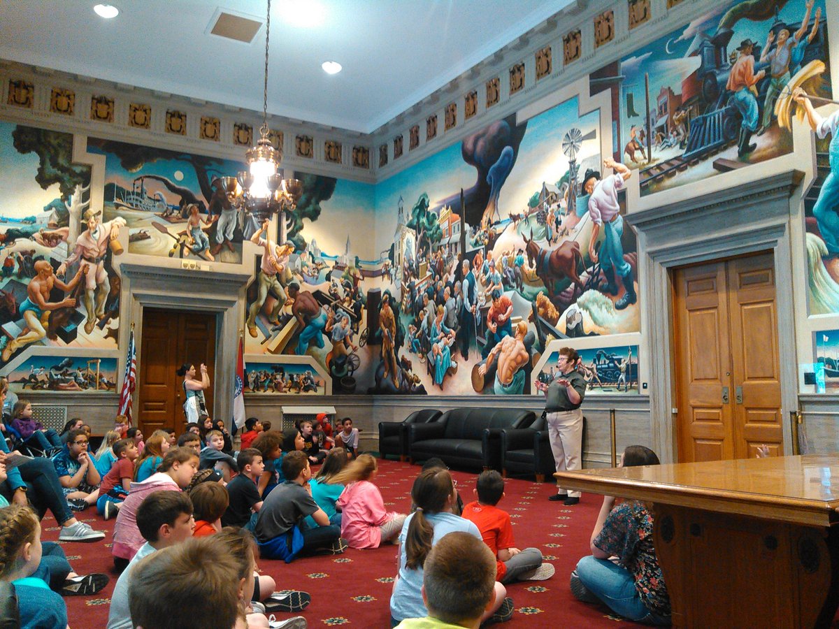 MrsMaryBH's tweet image. #pkvproud #fieldtrip #mocapitol #team4th #lovecentraldairy