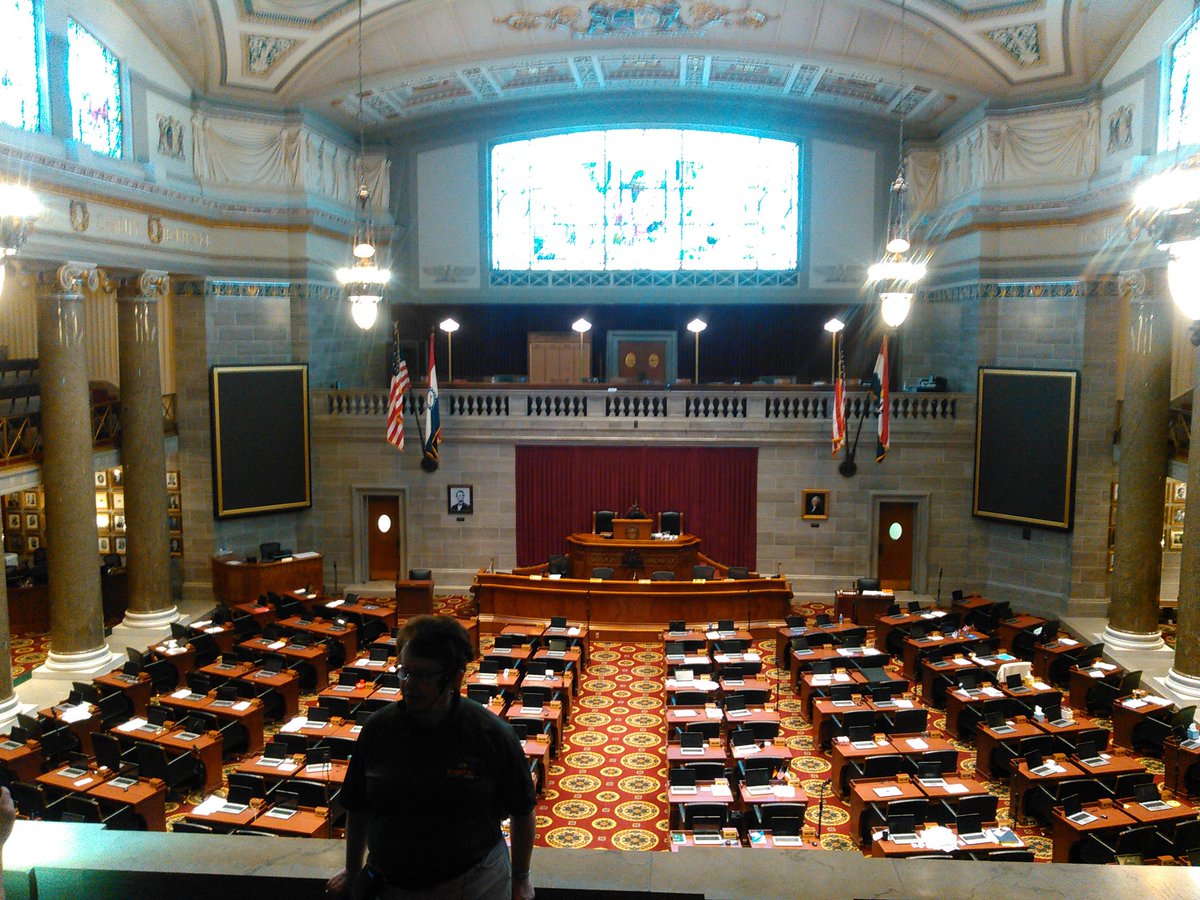 MrsMaryBH's tweet image. #pkvproud #fieldtrip #mocapitol #team4th #lovecentraldairy