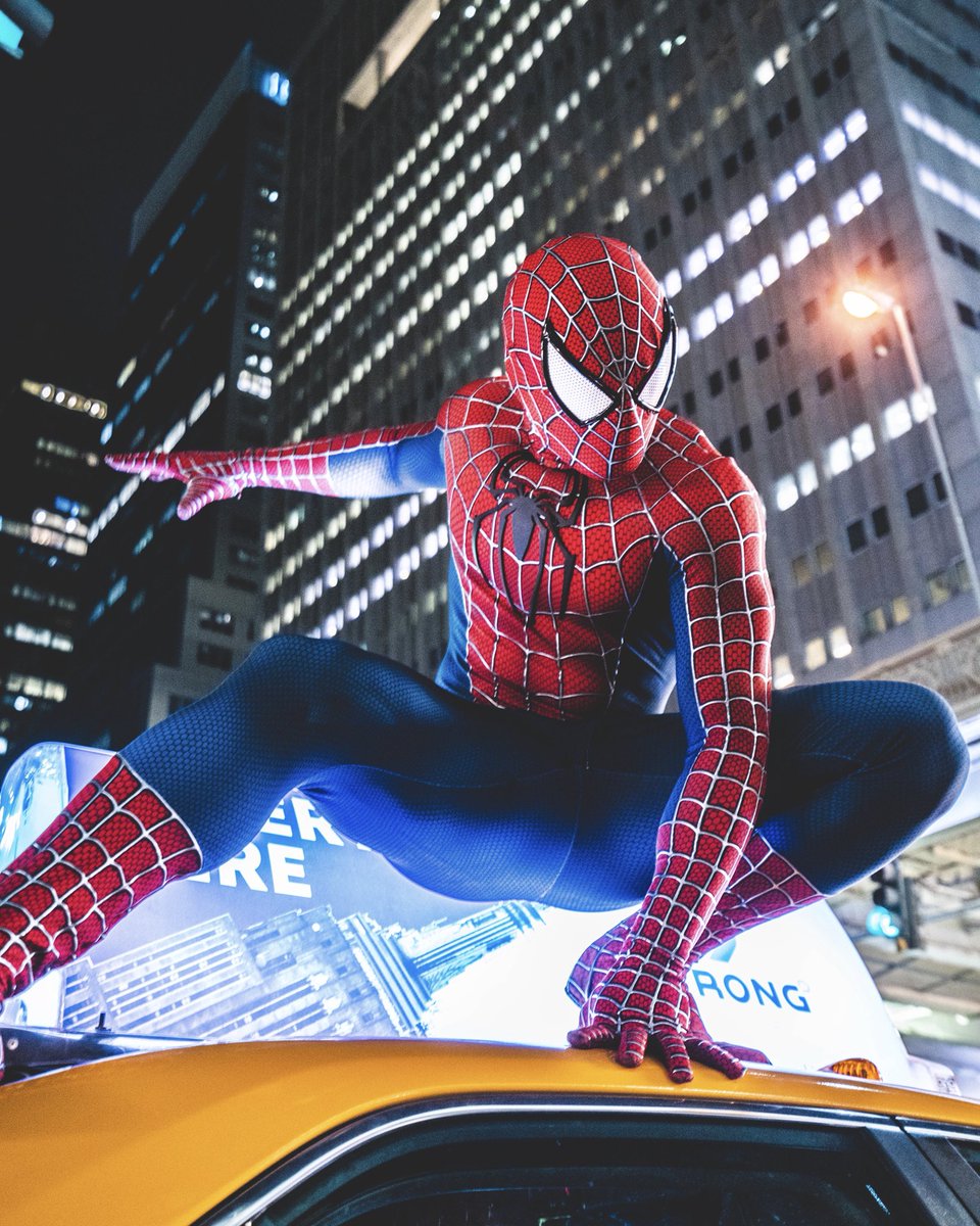 TrevorBell_'s tweet photo. Rode on the roof of a cab 🚕 this weekend |Pictures by @shotalive on Instagram @Marvel @MarvelStudios | Hoping to get this in @BuzzFeed If you  guys seeing this don’t mind retweeting and tagging🙏🏽🙏🏽🙏🏽 https://t.co/tYM1uPZJl7