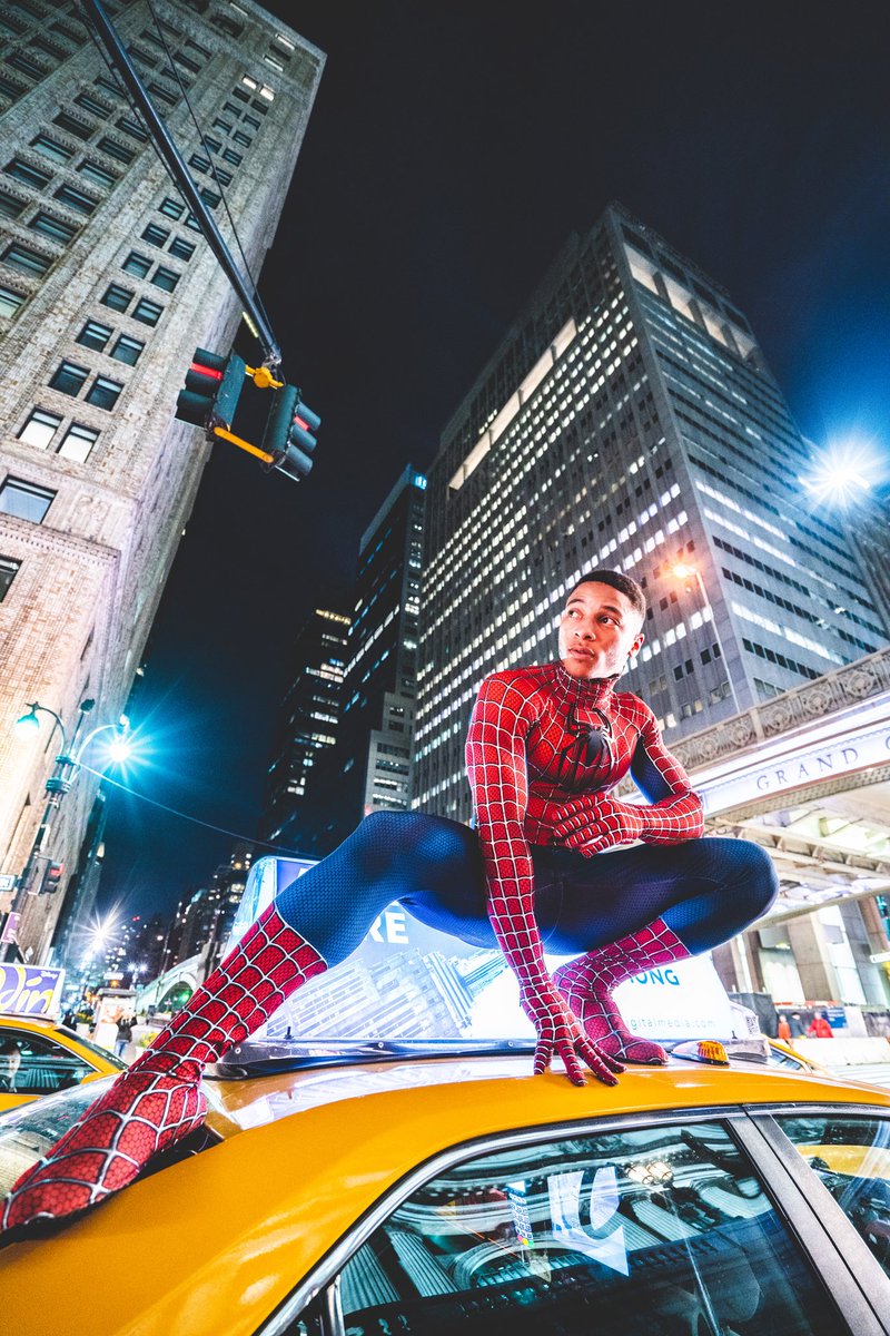 TrevorBell_'s tweet photo. Rode on the roof of a cab 🚕 this weekend |Pictures by @shotalive on Instagram @Marvel @MarvelStudios | Hoping to get this in @BuzzFeed If you  guys seeing this don’t mind retweeting and tagging🙏🏽🙏🏽🙏🏽 https://t.co/tYM1uPZJl7