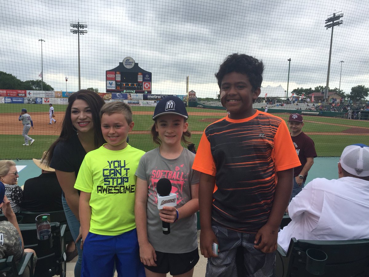 4thgradegators's tweet photo. Field trip to the @missionsmilb today! #norain #churros https://t.co/sivLHmGBYG
