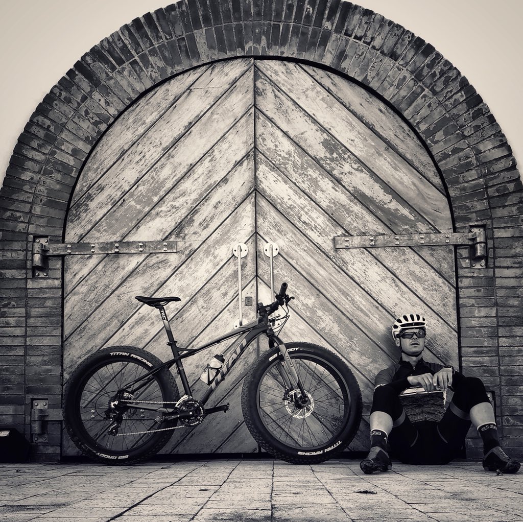 Take a break, take a picture...#blackandwhitephotography #blackandwhite <a href="/titanracingbike/">Titan Racing Bikes</a> <a href="/bikeaddict_za/">Bike Addict</a>