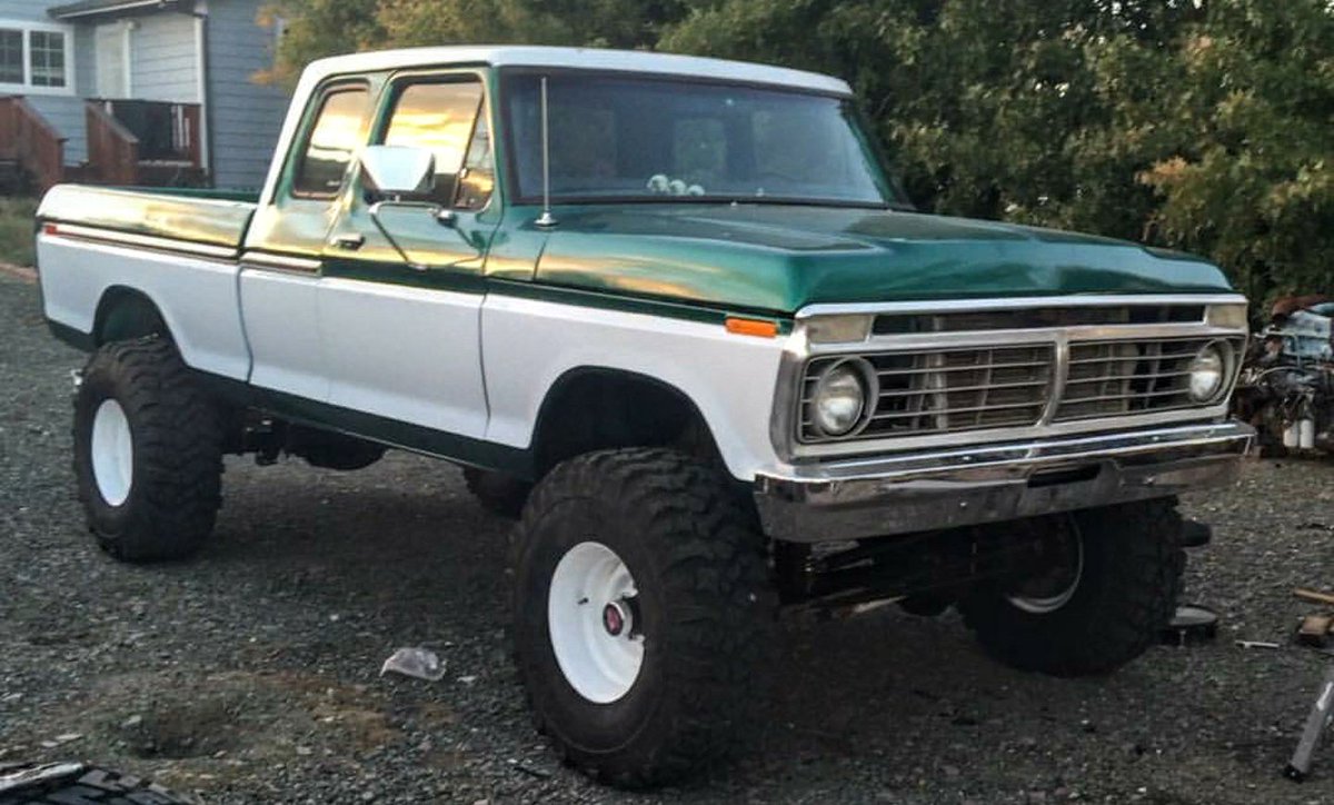 THROWBACKTRUCKS's tweet photo. #Ford https://t.co/eIiv54iRHb