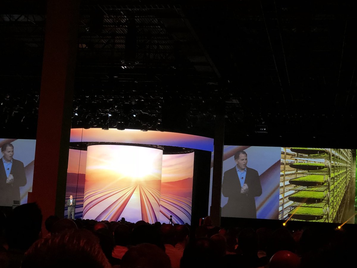 Johnny_Winter92's tweet photo. Keynote with Michael Dell, it was fantastical! 

@DellTechWorld @DellEMC @DellTech @AxiansDE https://t.co/kzLdqnsZuK