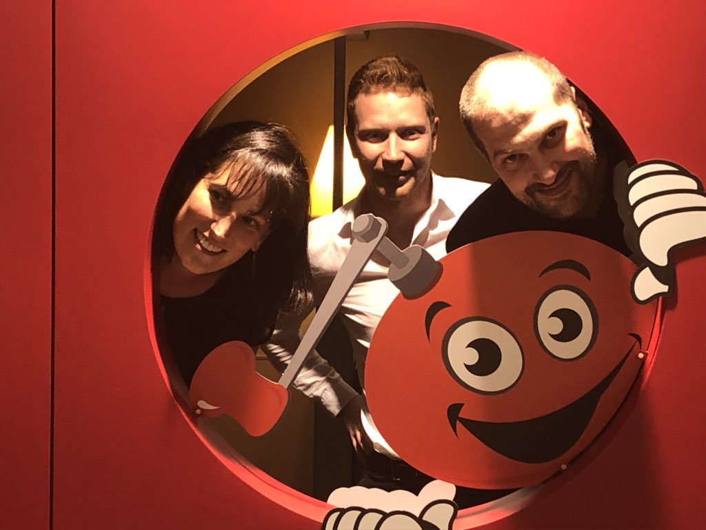 NicolasPoilleux's tweet photo. Inauguration du nouveau #restaurant « #PoivreRouge » à Drumettaz. Bonne chance à Sarah et Antoine ! Une ambiance moderne et convivial !Ouverture officielle mercredi !! #AixlesBains #GrandLac https://t.co/g0qSh0CPob