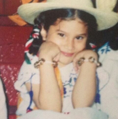 fans_clauzepeda's tweet photo. #FelizDíaDelNiño en #ClauZone con nuestra pequeña y hermosa @clauzepedav que siempre nos trae la mejor actitud para disfrutar todas las tardes con la mejor música en nuestro canal favorito @NuMusicOficial https://t.co/dXzS4lSiDZ