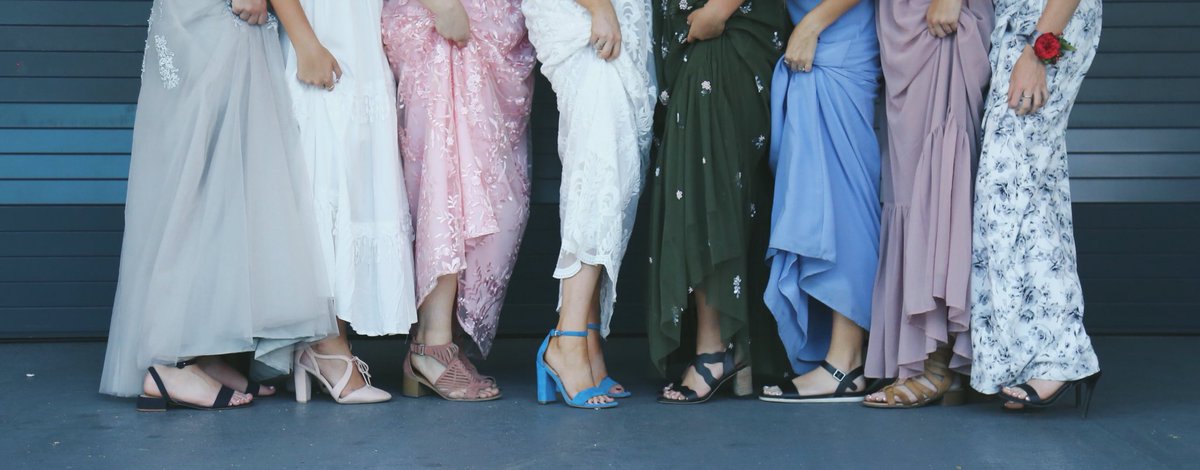 abster_rich's tweet photo. junior prom 💚💚 https://t.co/9BuNNI35Uu