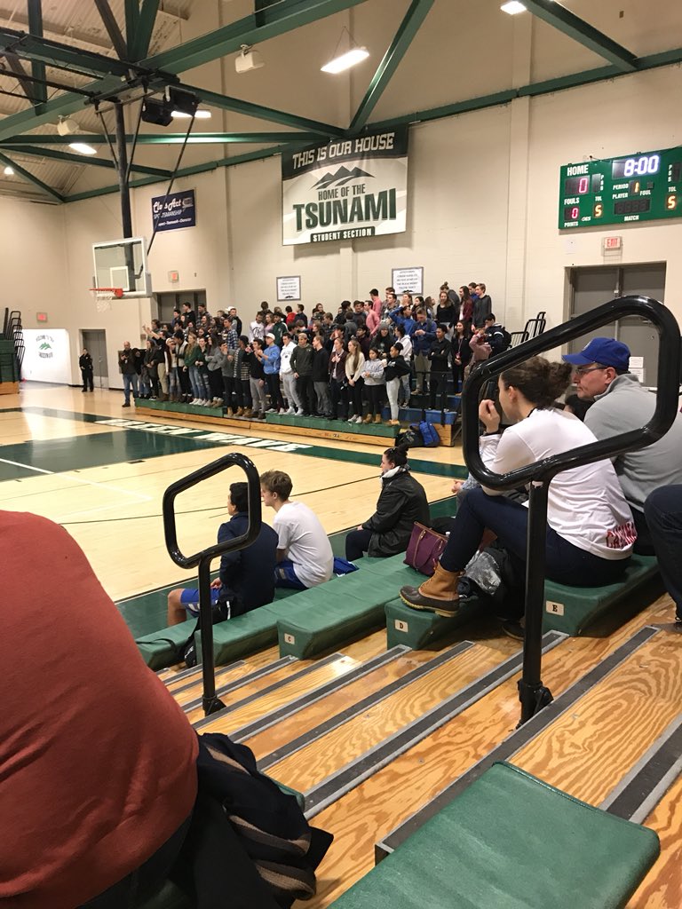 best_sections's tweet photo. @NMGreenwaveBB New Milford is a school that used to have a great fan section but has been through a couple down years where leaders didnt care as much but the leaders were great this year and if they get support from their administration I think can be back to a great fan section https://t.co/qV88tHWA1l