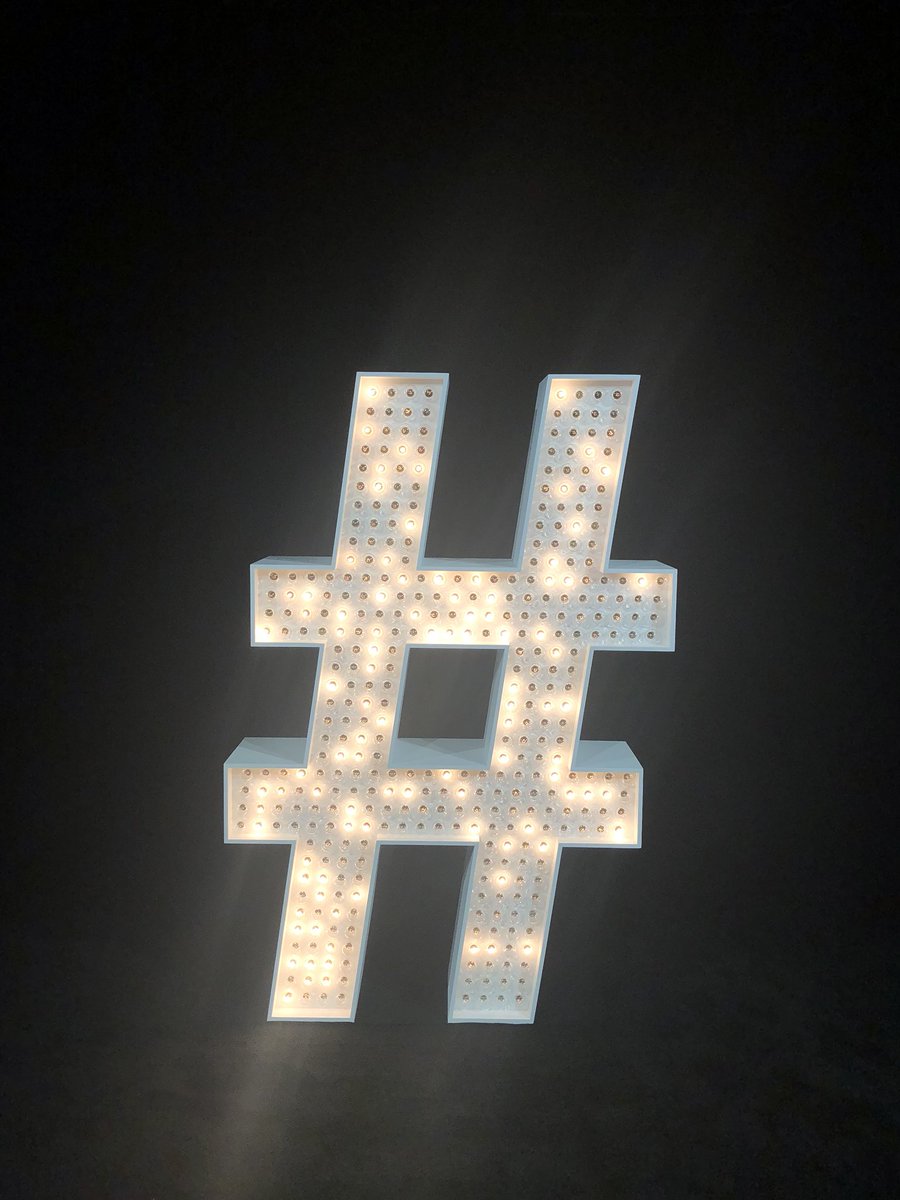 Rhyssell's tweet photo. Coolest thing ever #twitternewfront https://t.co/UBOKSZptcT