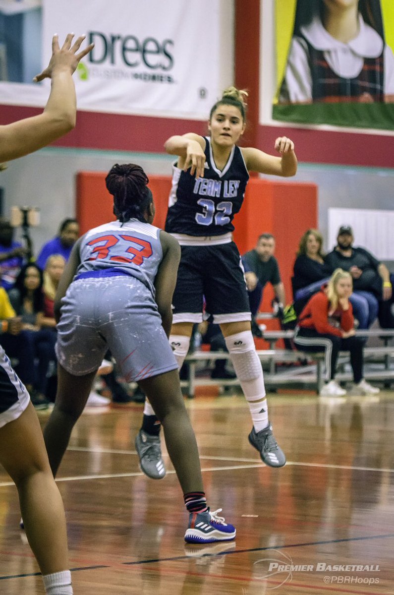 PBRhoops's tweet photo. 🏀 2019 - TEXAS Recap

The master @bballjkey 🏀🧢🔑does the heavy lifting &amp; the PBR staff contributes to the discussion of the prevalent names in Texas in the 2019 class. Further classes to come soon..

Full #PremierCertified✔️ reports in our database 

https://t.co/9KDc3dGcOx https://t.co/HHsC1Ax0Yv