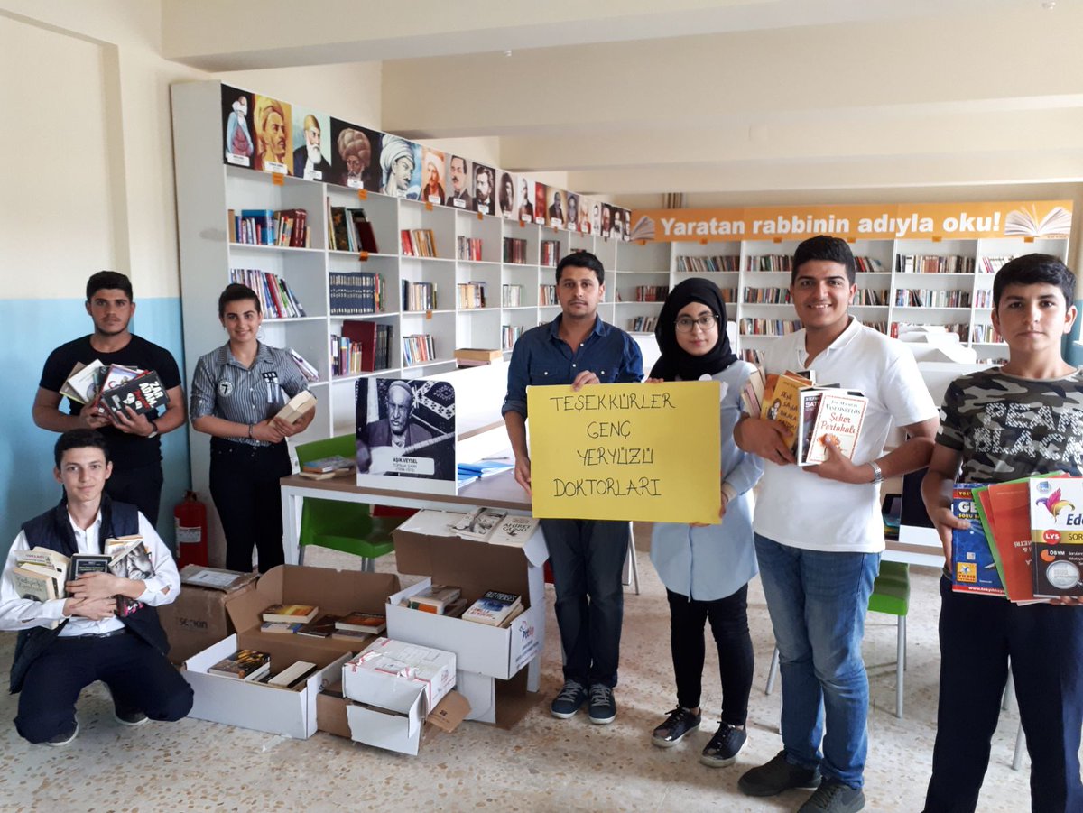 Sizin desteğinizle topladığımız kitapları Şanlıurfa'daki Siverek Mesleki ve Teknik Anadolu Lisesi'ne ulaştırdık😊Tüm arkadaşlarımıza çok teşekkür ederiz🤗Yeryüzü paylaştıkça güzelleşecek🌱🌳