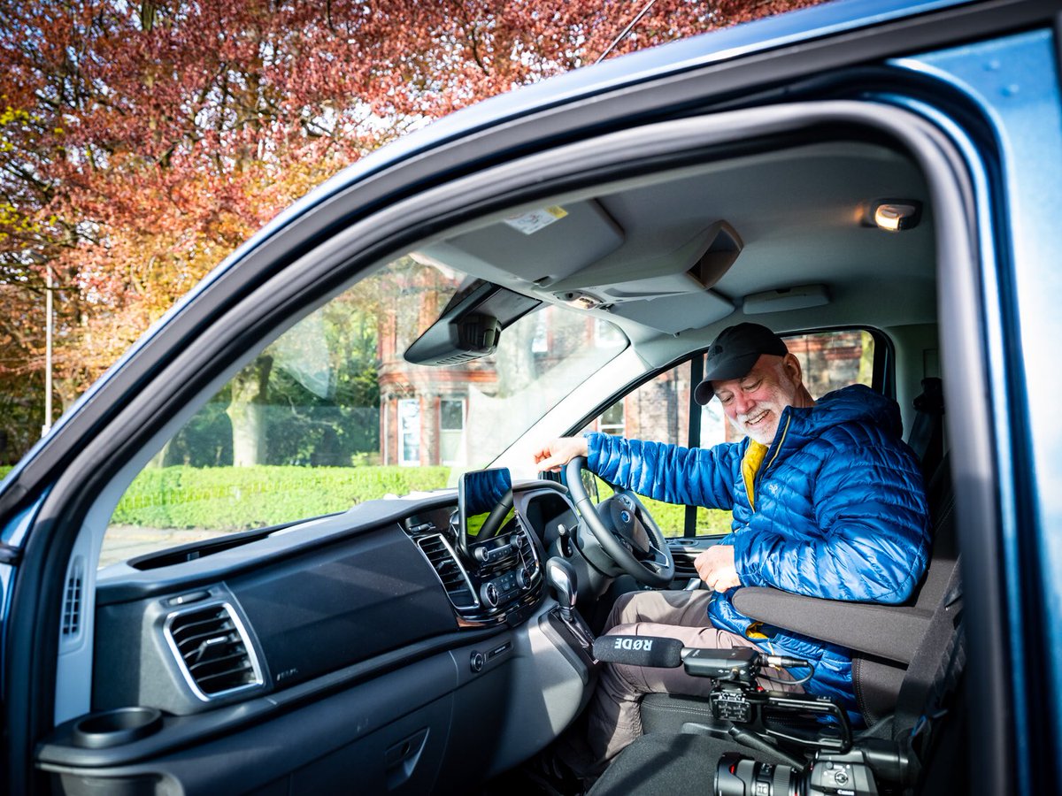 Peacock_Hypno's tweet photo. Another day over ! Time to head for home in the @PeoplesFord New Transit Custom #PeoplesFord #PeoplesPerson #NewTransitCustom @CanonUKandIE https://t.co/NxPNizQnGB