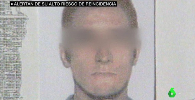 mriater's tweet photo. Siento ser pesada pero sale libre el jueves. Le dejan libre avisando que NO está rehabilitado y tiene alto riesgo de reincidir. La condena fue de 164 años. Ha cumplido 20(lo máximo según el código penal) 
Si en 20 años no han podido rehabilitarle, es irrecuperable. https://t.co/fvbJehBC08