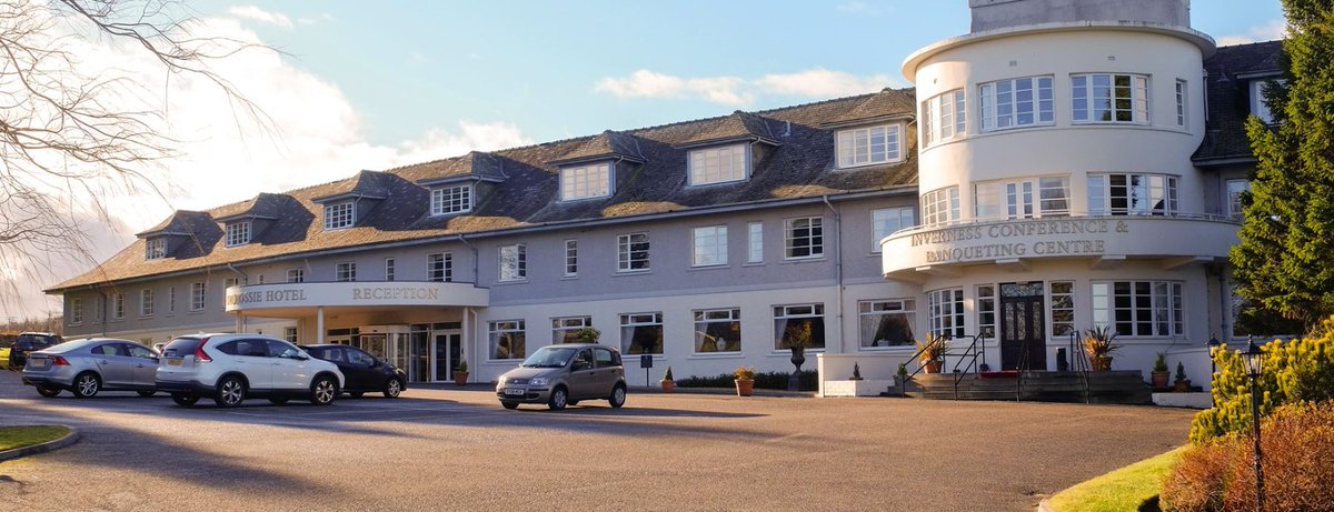 holidayletUK's tweet photo. Set in nine acres of parkland with spectacular views over the #Mora Firth, the hotel boasts a range of leisure activities, business facilities, golf and heritage attractions and lastly a two AA Rosette restaurant onsite. #UKHoliday 
https://t.co/kyhEg9PXxs https://t.co/GH5UnOsrjz