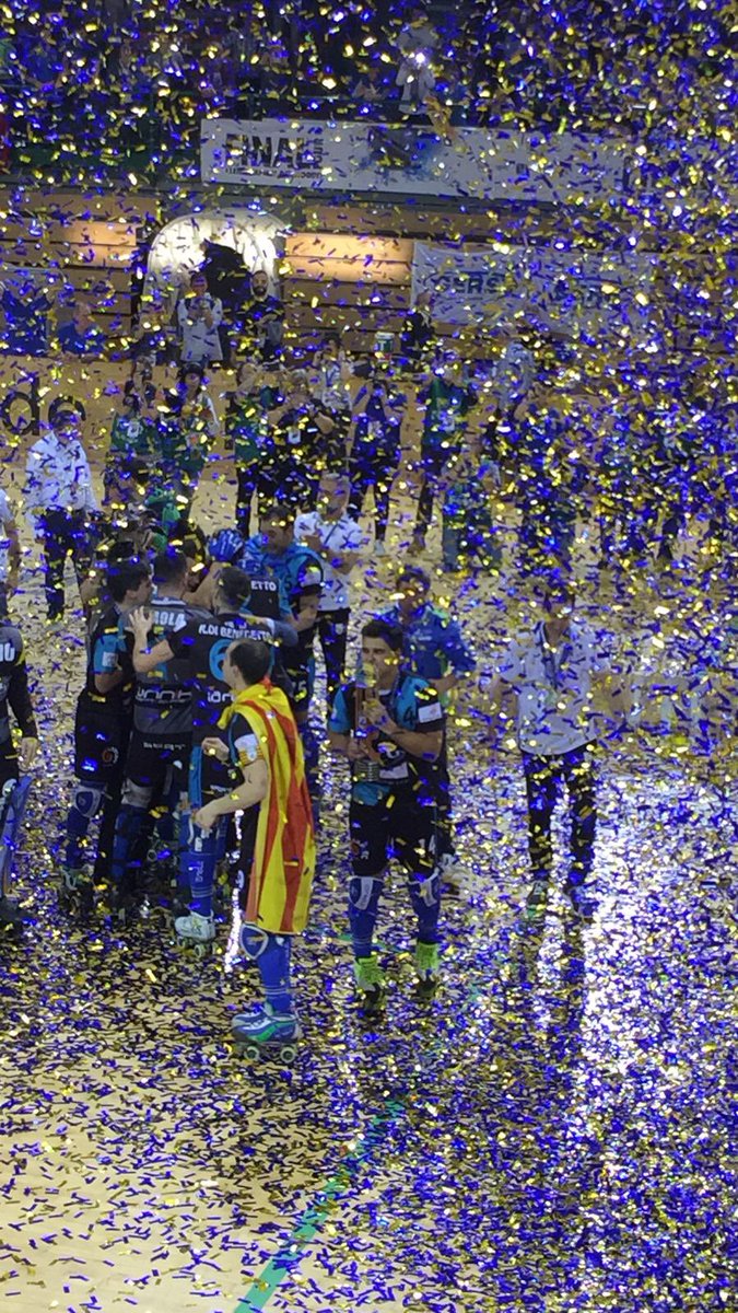 xixicreus's tweet photo. We are the champiooons!!!!🏆🏆 https://t.co/mJE0GfaVAv