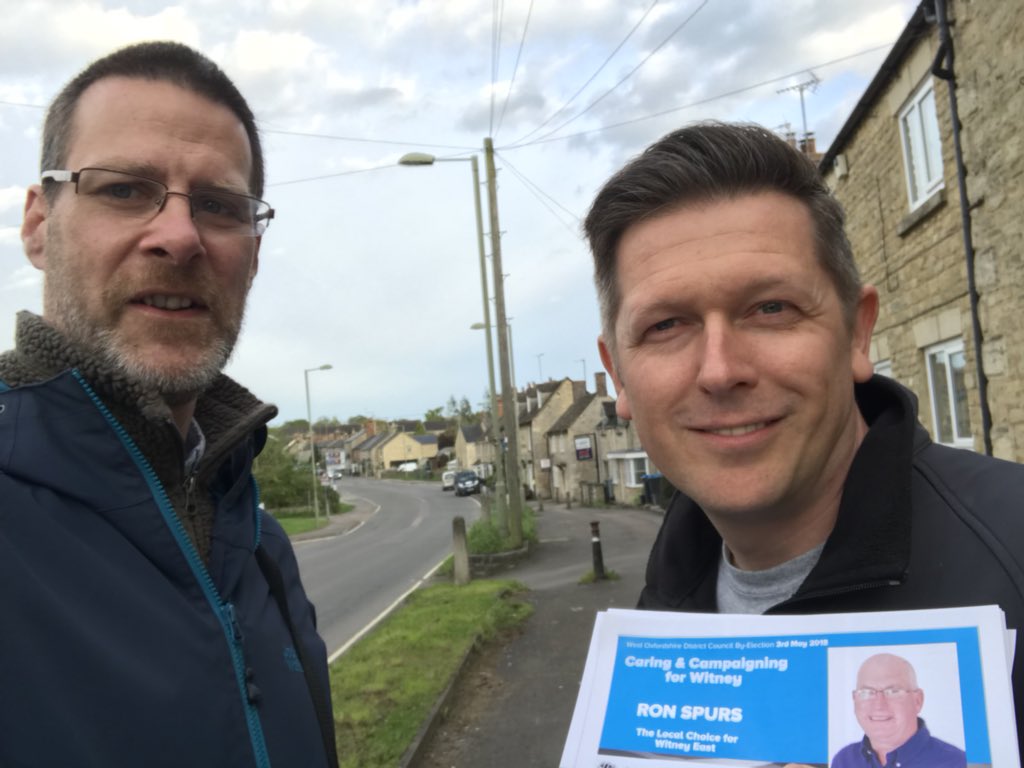 tobymorris's tweet image. Nice evening to be out leafleting with @RichHikins and asking residents of #Witney east to support @RONSPURS on Thursday 3rd May so we can continue to deliver great services to West Oxfordshire and remain the 2nd lowest charging district council in the UK