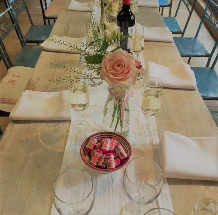 HfdLeftBank's tweet photo. Our monthly #wedding showcase takes place this Sunday 6th May

Come along between 11am-3pm to see what’s on offer and how we can make your special day extra special
💐🥂❤️💍

https://t.co/goAKGJI6b1

#engagement #engaged #marriage #couple #love #weddinginspo #weddinginspiration https://t.co/FOLbvFSaKX