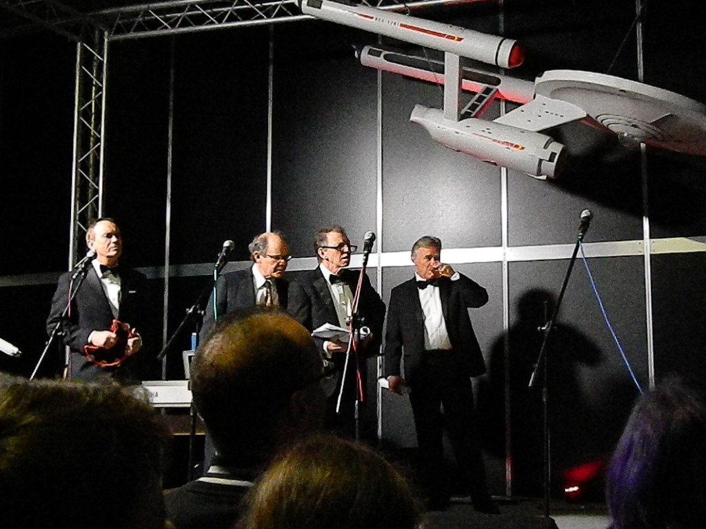 ImMici's tweet photo. #StarTrekRatPack @StarTrek_DST #MaxGrodenchik @jeffreycombs #EthanPhillips @cpmbiggs #VaughnArmstrong What a great show! https://t.co/mIduHCPsz8