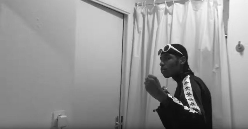 PanamRap's tweet photo. "J'ai tous les codes comme Da Vinci, passement de jambe comme Mancini, je suis pas United je suis dans la City je suis le capitaine pas besoin de Kompany "
https://t.co/t68QxXuEn6 @serpentdepigall - Moteur #LaMawss II https://t.co/Hjci7KbxQS