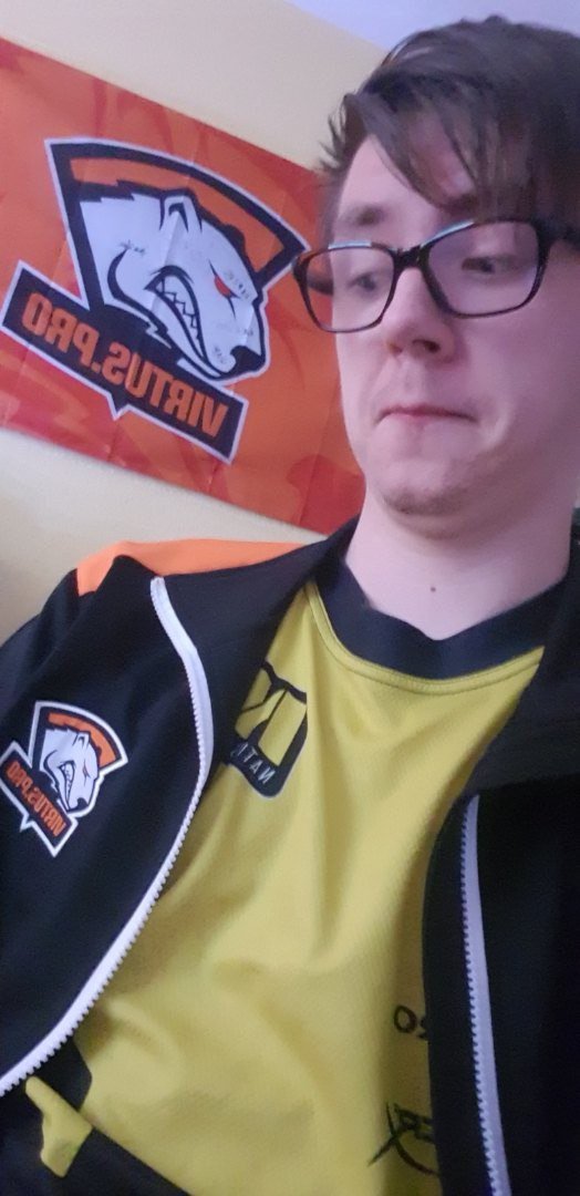 DcDisQXXUAEF9-h.jpg:large