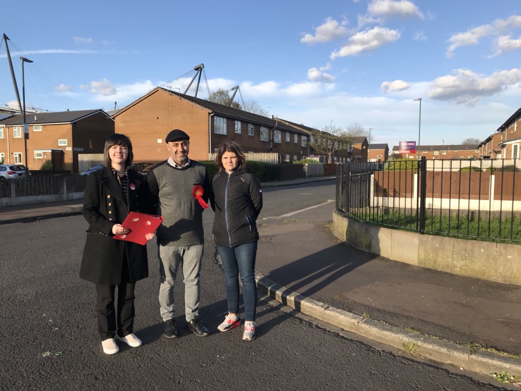 Lovely sunny door knocking session in Beswick this evening - lots of Labour promises for 3rd May! #LabourDoorstep #3Votes4Labour #AncoatsAndBeswick #ManchesterLabour2018 ☀️