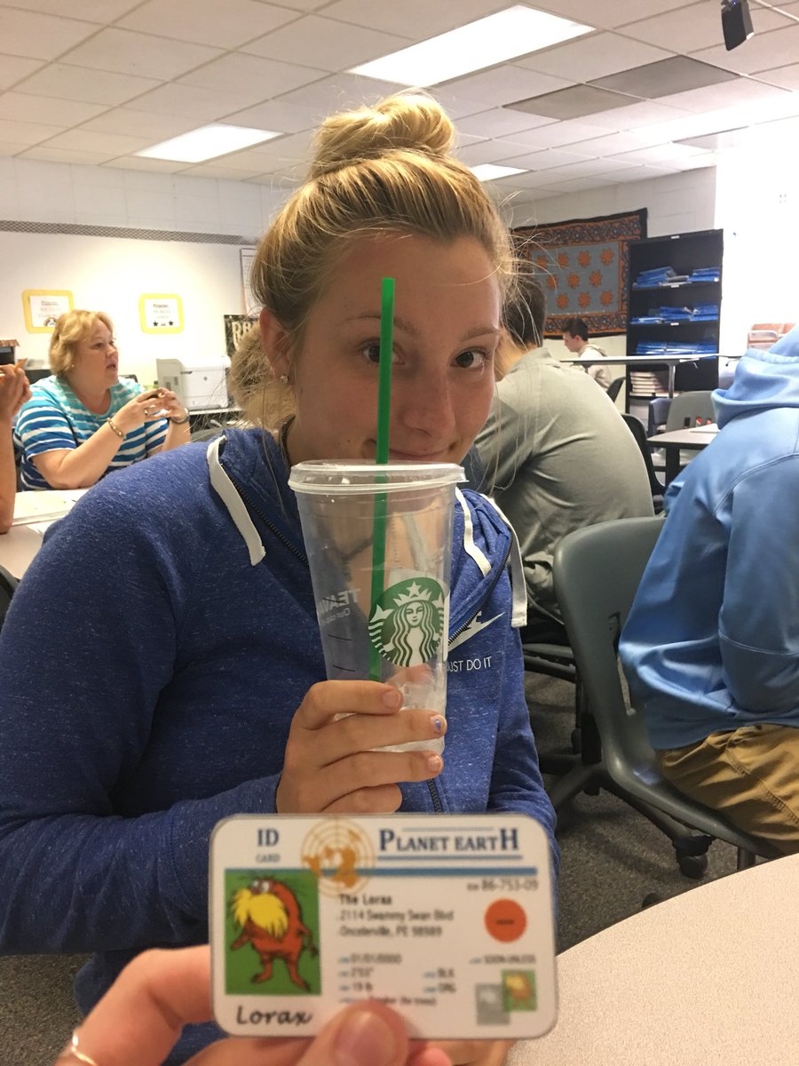 GF513311apes's tweet photo. After finishing her tea, Alex recycled her bottle so that it doesn’t end up in a landfill and can be remade into something else! @franklinlorax #apeswaste https://t.co/e4i3VMjzEn