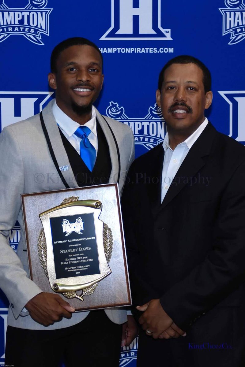 hupirates_track's tweet photo. The Male Academic Achievement Award for the Student-Athlete with the highest GPA goes to #HUTRACK athlete Stanley Davis who has a cumulative GPA of 3.85 https://t.co/2A0wMcw60L