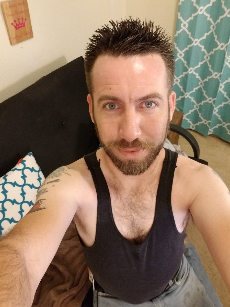 thebigshotscott's tweet photo. Going live now on @chaturbate come check out what I have going on today. #Cams #NSFW #sexy #malecammodels #ManicMonday #porn the link to my show is https://t.co/XW7EuAtsSE feel free to join me. https://t.co/YmmxvMtDQB