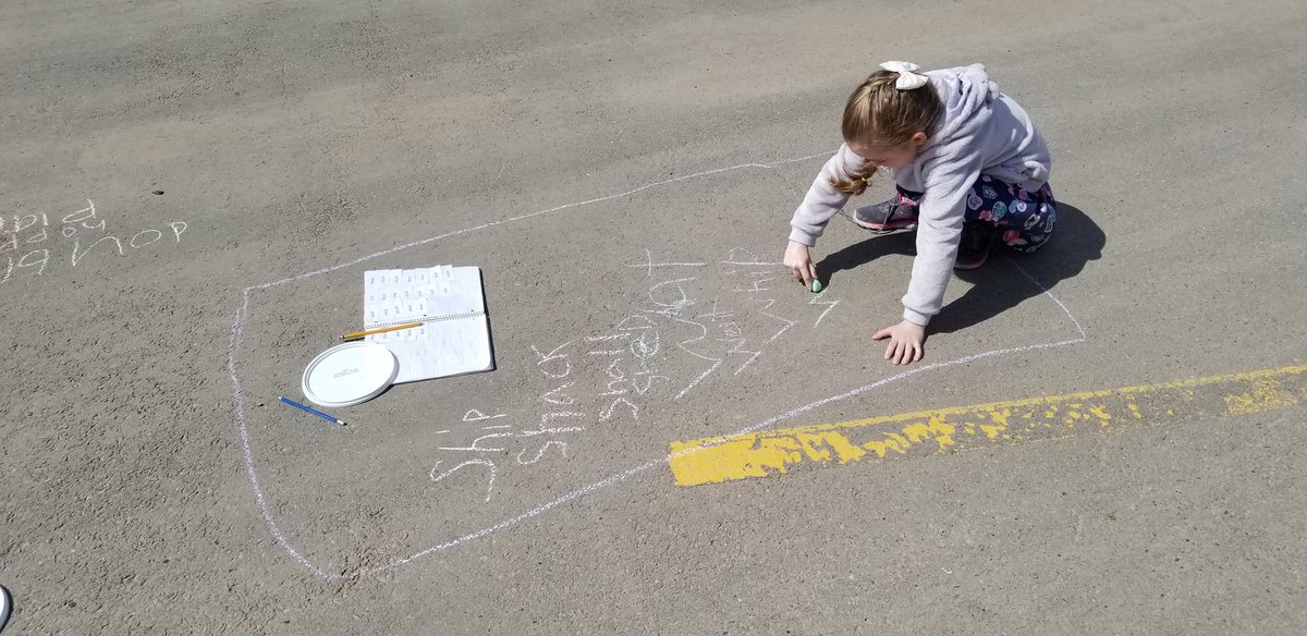 MrAndersonPLC2's tweet photo. Practicing our word sorts outside this afternoon, we are loving the warm weather! #getoutsideandlearnsomething #GOALS #prescottpsd70 https://t.co/dszmAlkzuU