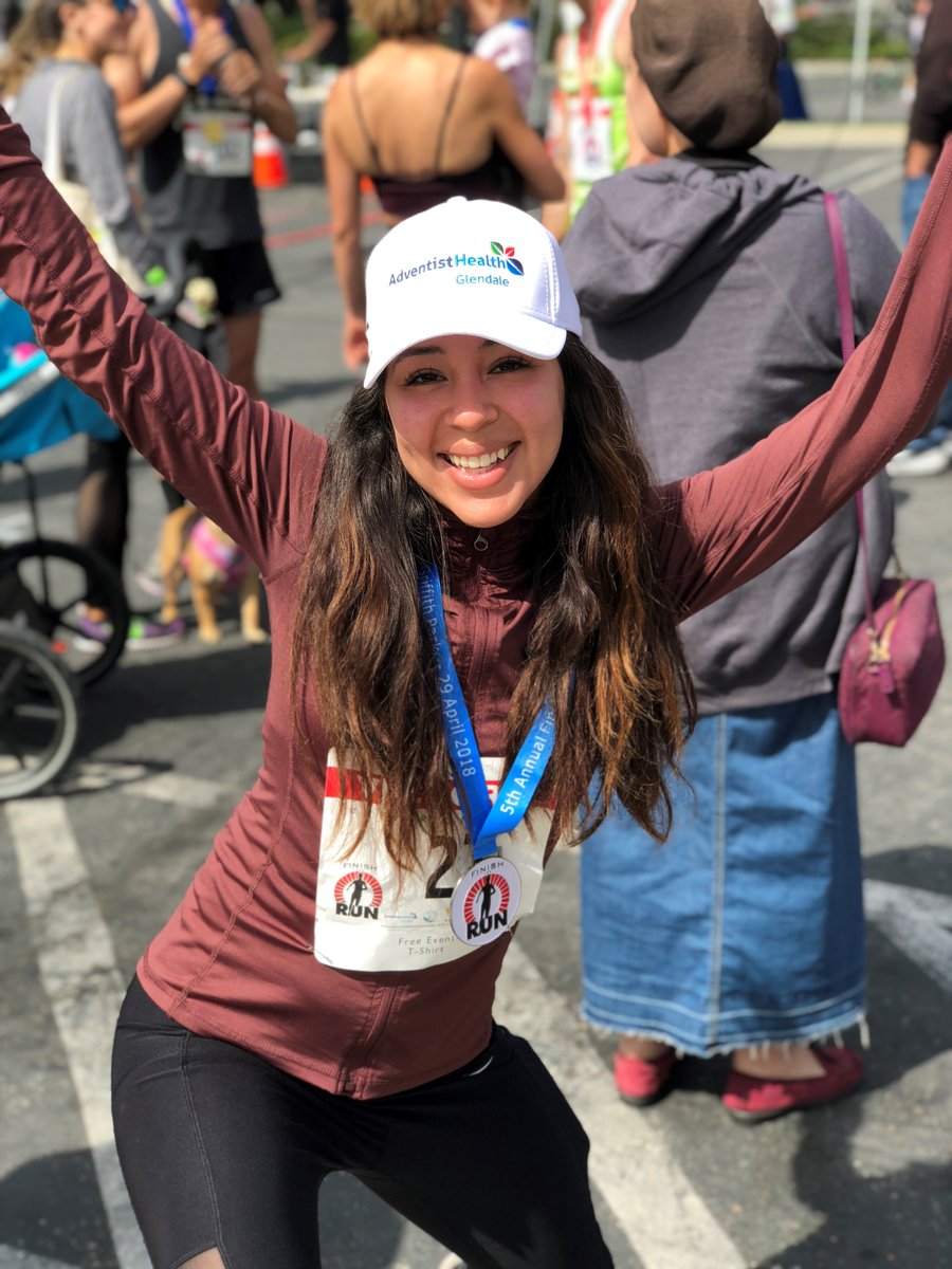 HeatherJRuiz's tweet photo. Daisy from Nurse Staffing representing Team Edie! #LivingOurAHMission https://t.co/YVD15pYC8E
