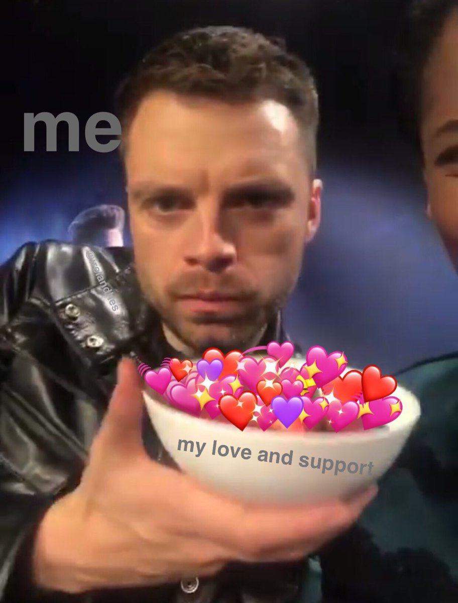 mishalovxy's tweet image. #FandomSegueFandom 

meu ídolo: a

Eu :