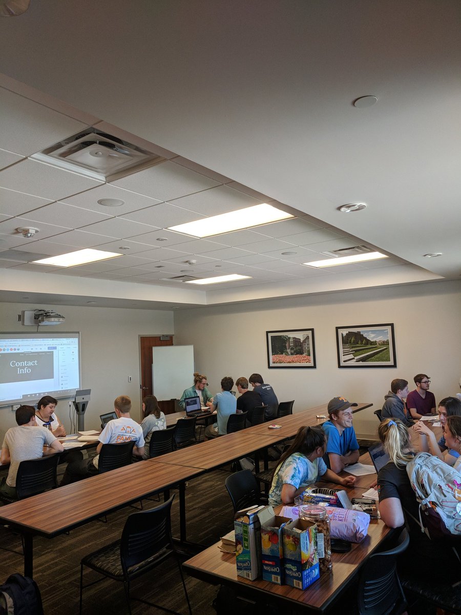 EFEngage's tweet photo. We're excited about the first meeting of our Engage Leadership team. These upperclassmen will be living with and support program for Engage LLC,our first year LLC, in Fall 2018!! https://t.co/ltwYDcO8AG
