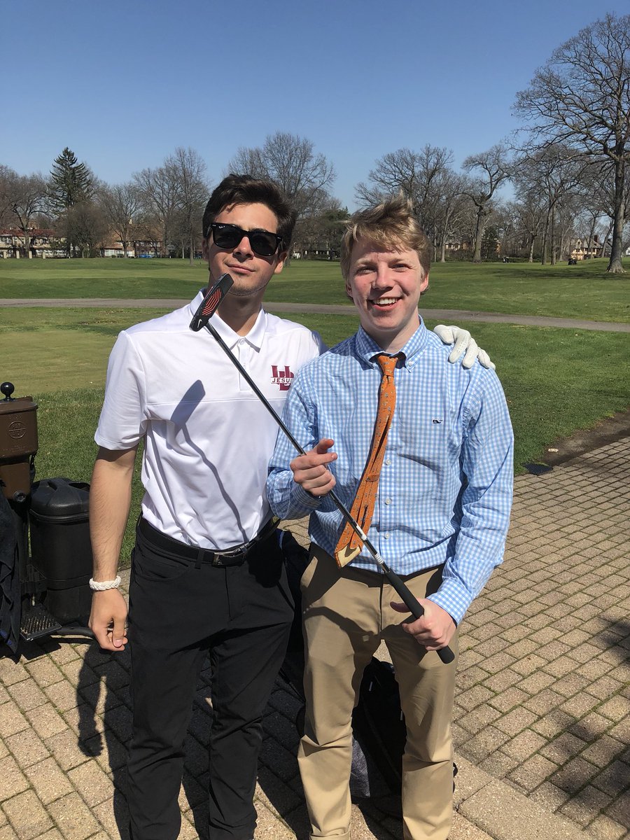 TimoLenhard4VP's tweet photo. Came out to support the UDJ JV Golf team today at the DGC. Nice job out there guys! #studentsection https://t.co/pymaQGxSr2