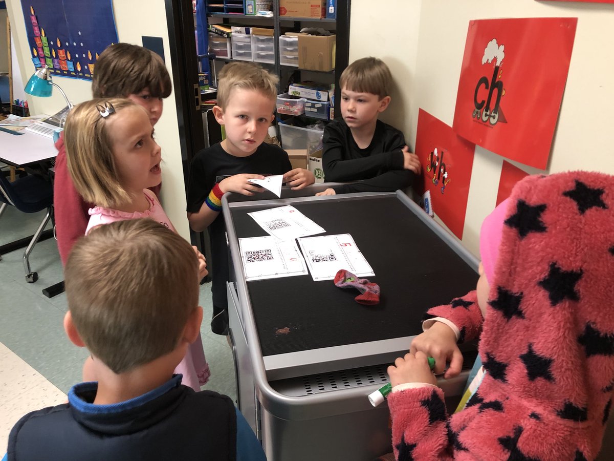 rawls5's tweet photo. I was very impressed with my Math class today and how they worked together! They were so nice to each other and took turns. #saekind #KindnessMatters @SweetAppleES https://t.co/eeVDRT9wis