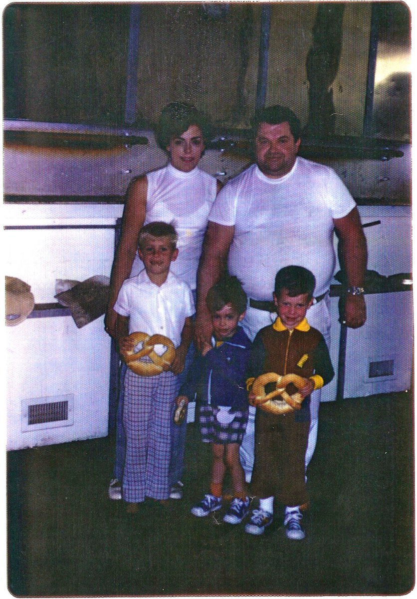 dkurzius's tweet photo. My parents owned a bakery when I was young—I saw firsthand through my family how difficult it can be to run a small business. Our mission at @MailChimp is to help small businesses succeed and grow. #SmallBusinessWeek https://t.co/qDqSKcnWHa