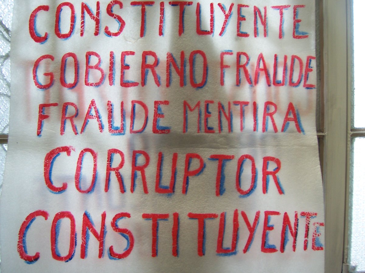 marcochambersv's tweet photo. #RECLAMO UNA CONSTITUYENTE, QUE SERÁ UN CAMBIO REALIZADO POR LOS ECUATORIANOS PARA LOS ECUATORIANOS, #PORAMORAECUADOR BASTA DE LOS MISMOS, la misma canciller, el ec. min interior, basta de los mismos LOS ECUATORIANOS PODEMOS GOBERNAR, BASTA DE MAFIAS RATERAS, ASESINAS, https://t.co/GM3AZyrvKW