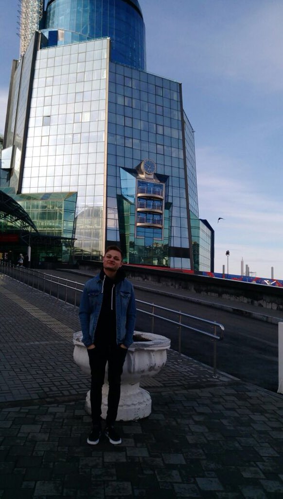 violet___mary's tweet image. We.🚊🖤💙#OnlyWe