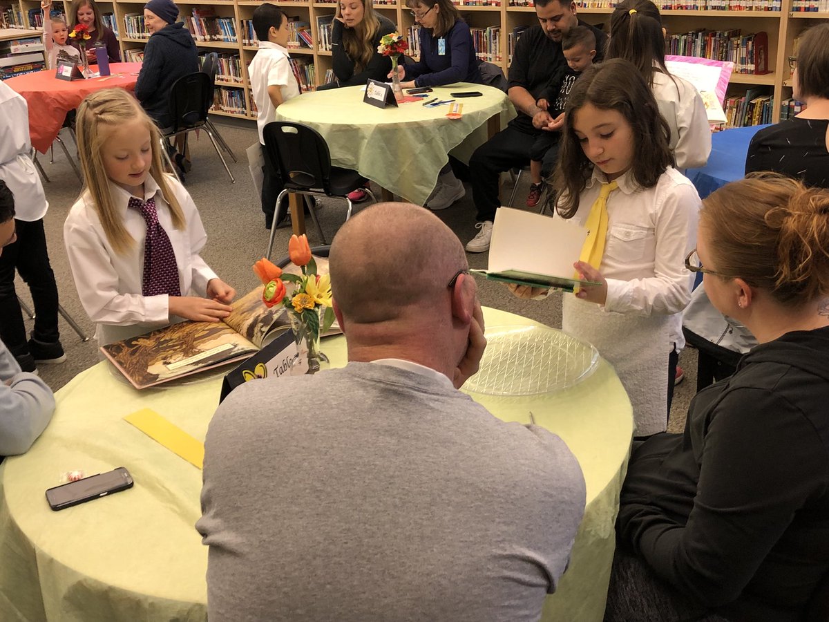 ImlayEagles's tweet photo. G2: Imlay Reading Restaurant now open! Drop by for an appetizer(poem), entree(book) or dessert(jokes/riddles). #TeachImlay #GoTeamEagle #STEAM #ReadingRestaurant https://t.co/7ooshXVq3m