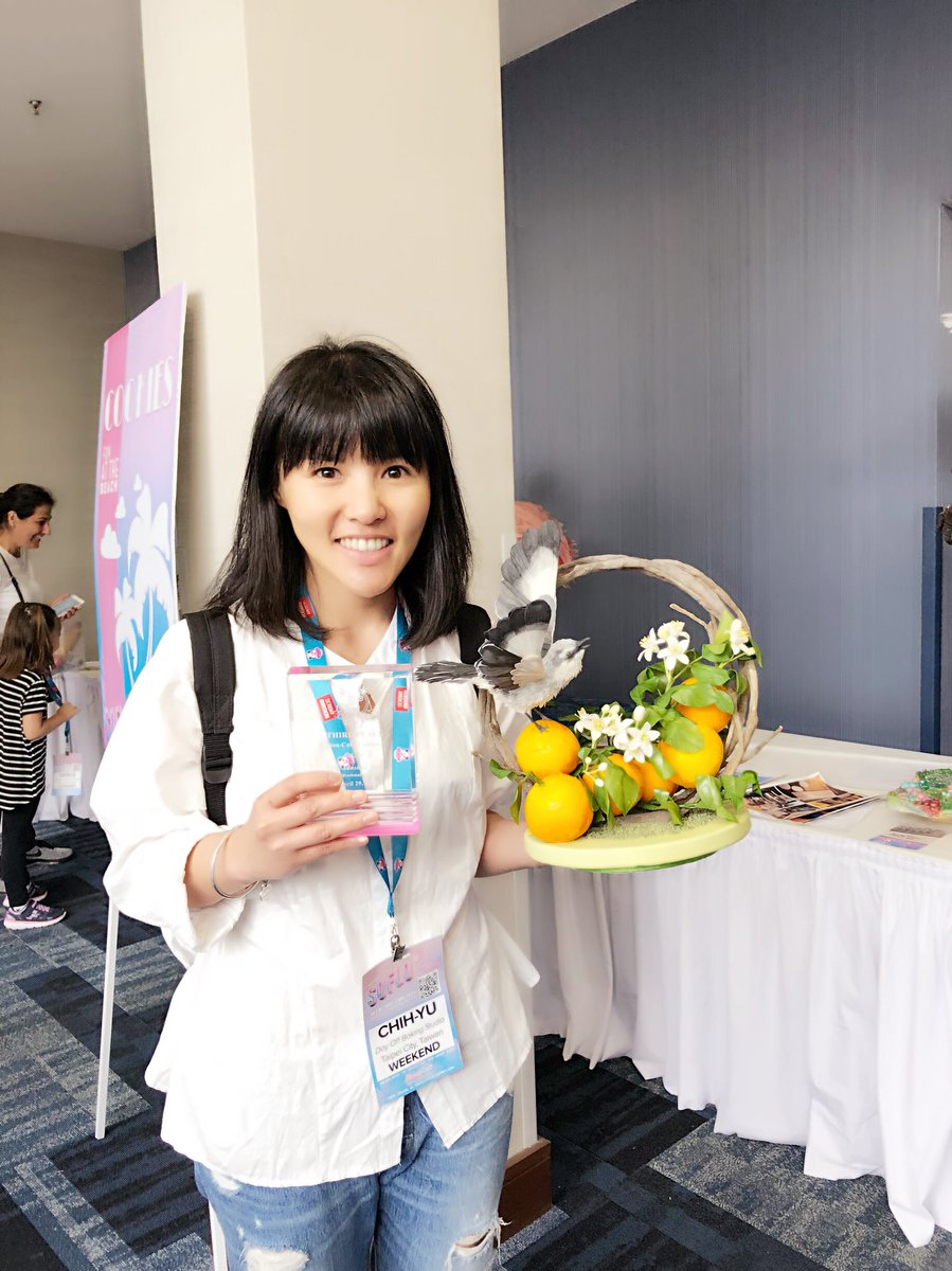 DayOffBaking's tweet photo. Gold award 🥇 + 3rd place @SoFloCakeExpo https://t.co/p3DTjA8eRQ