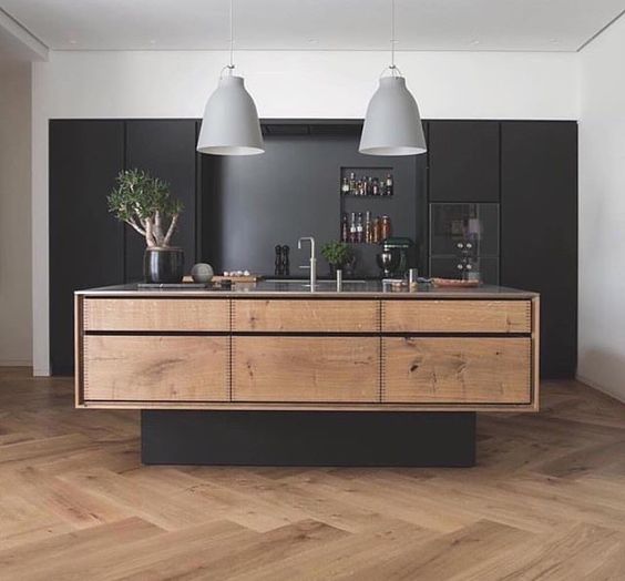 SETimber's tweet image. Kitchen Inspo 😍 this Herringbone floor looks amazing with the contrast of black cabinetry and modern design.

 #engineeredoak #oak #flooring #timber #interiordesign #setimber #melbourne #sydney #design #stairs #elegant #stylish #modern #house