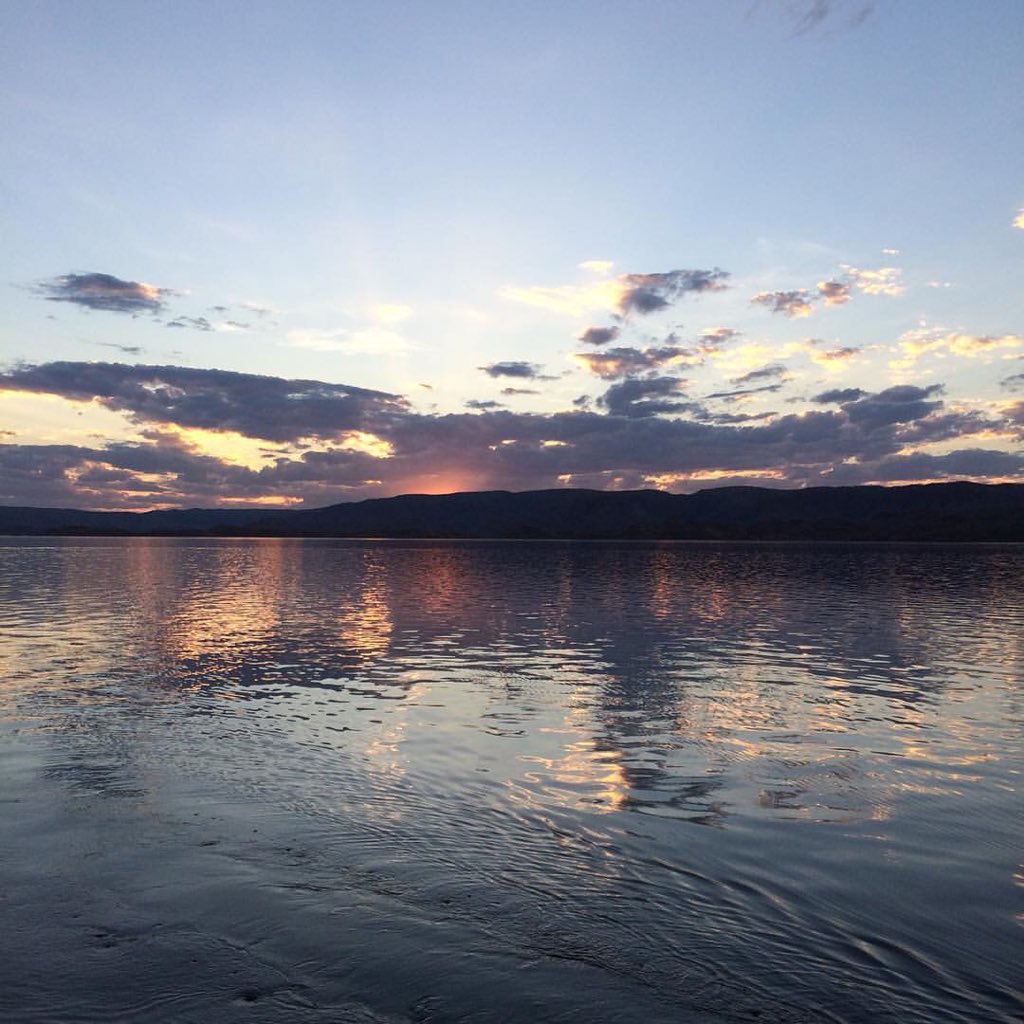 Some of the best sunsets in the world are on Lake Argyle. Jump on our cruises to witness first hand #lakeargylecruises