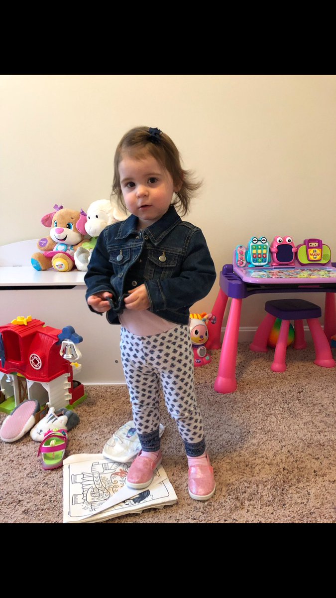 tostromcpsc106's tweet photo. My word was outfit...so here is my daughter rocking her cool outfit the other day! @ds106dc #tdc2303 https://t.co/owf4R4E1JI