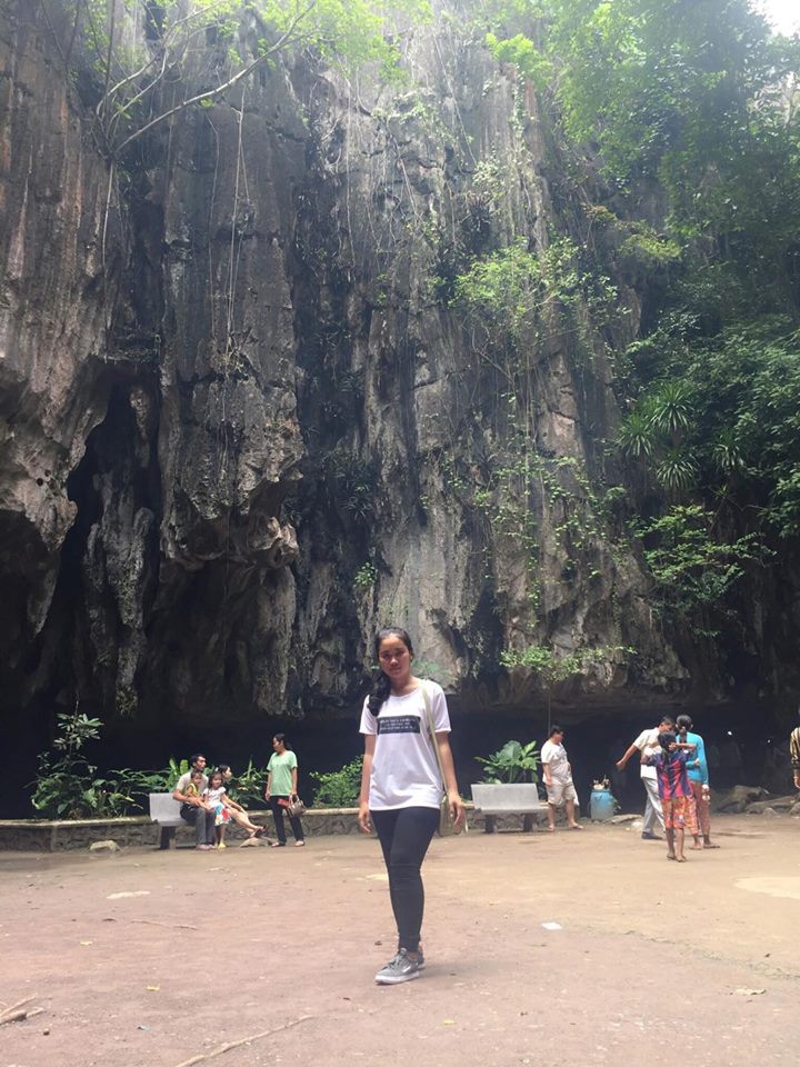 LinnaTC's tweet image. Nice view Mountain cave of Kampong Trach resort at Kampot. #cambodia