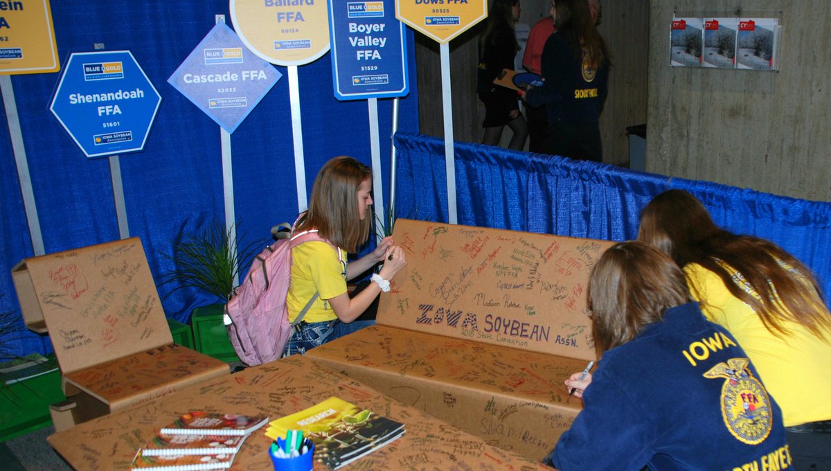 IowaSoybeans's tweet photo. Thanks to all the FFA members that stopped at the booth to chat with the #SoySquad last week at #ffaslc18!
Check out what students from @washffa and @WapelloFFA had to say about their FFA experience: https://t.co/sqMzq6xVmy
#icanwewillffa https://t.co/lXRUCjbiOD