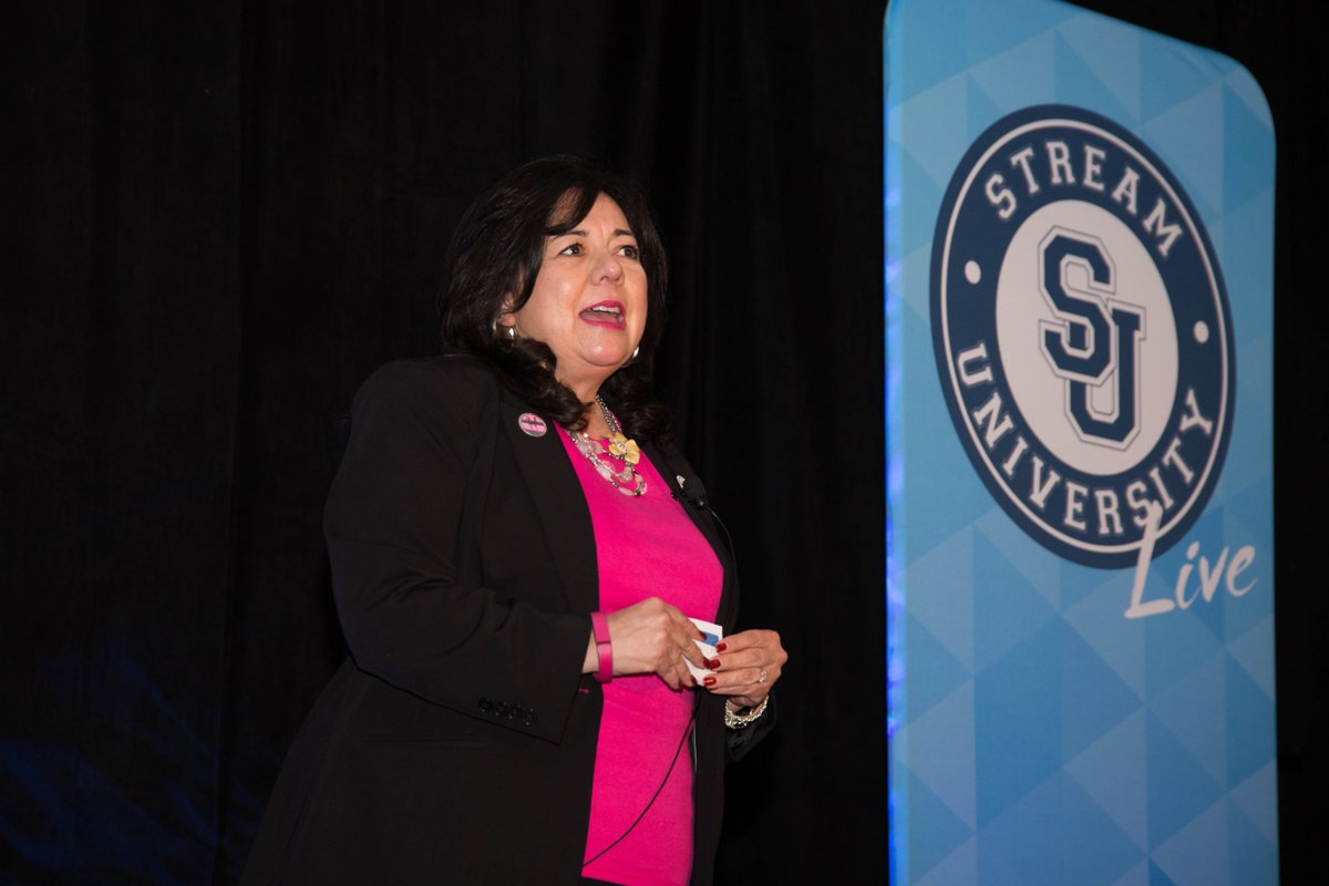 acnusaespanol's tweet photo. Executive Director Rosanne Moreno shared her Stream story at Stream University Live in Dallas. “Never be embarrassed to tell your story. It’s the triumph and the victory that’s going to inspire someone in the audience.” - ED Rosanne Moreno #StreamUniversity #StreamTheTeam https://t.co/hCWVfutToh