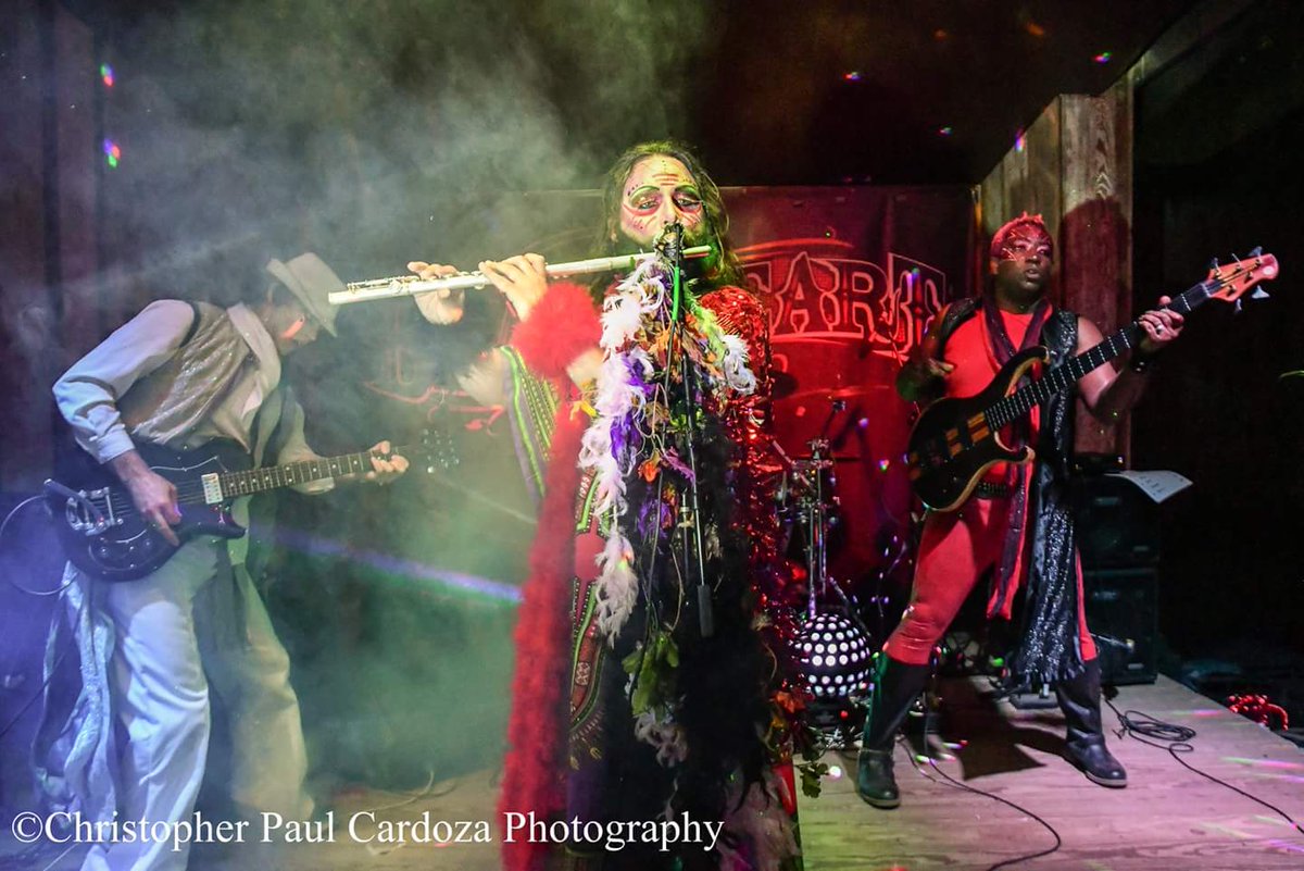 <a href="/BlackheartBar/">The Blackheart</a> 
<a href="/chascamusic/">Chasca</a> <a href="/bcbetch/">Its Brittany, Betch</a> <a href="/wileykoepp/">Wiley Koepp</a>