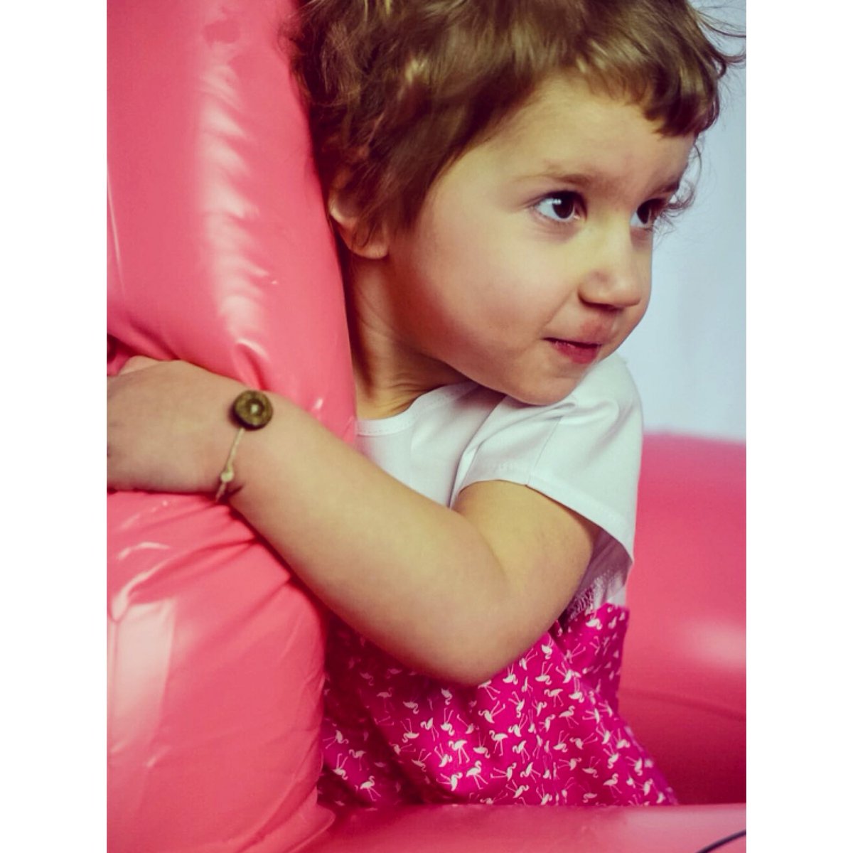 mylittlethistle's tweet photo. Florence was so happy when she saw the #inflatableflamingo at the last MLT #photoshoot, she wouldn’t stop hugging him! And she thoroughly enjoyed wearing the Half Moon Dress in #hotpinkflamingo #printedcotton with a little Button Bracelet too 💕

♡ Jess, MLT https://t.co/Za5OMJjw0Q