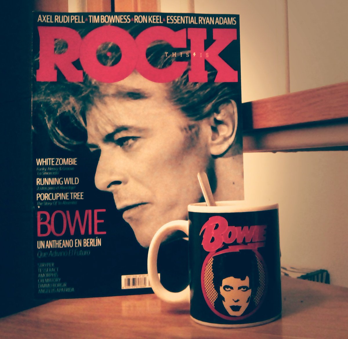 Ya estamos en el #kiosco otra vez. #TIR167 <a href="/thisisrockmag/">thisisrock.es</a> A por ella!