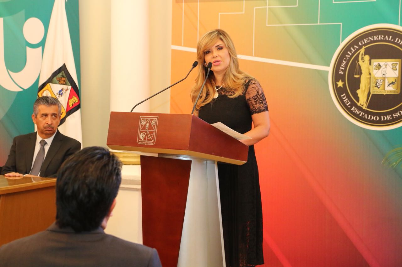 Claudia Pavlovich A. on Twitter gobernadora y ciudadana